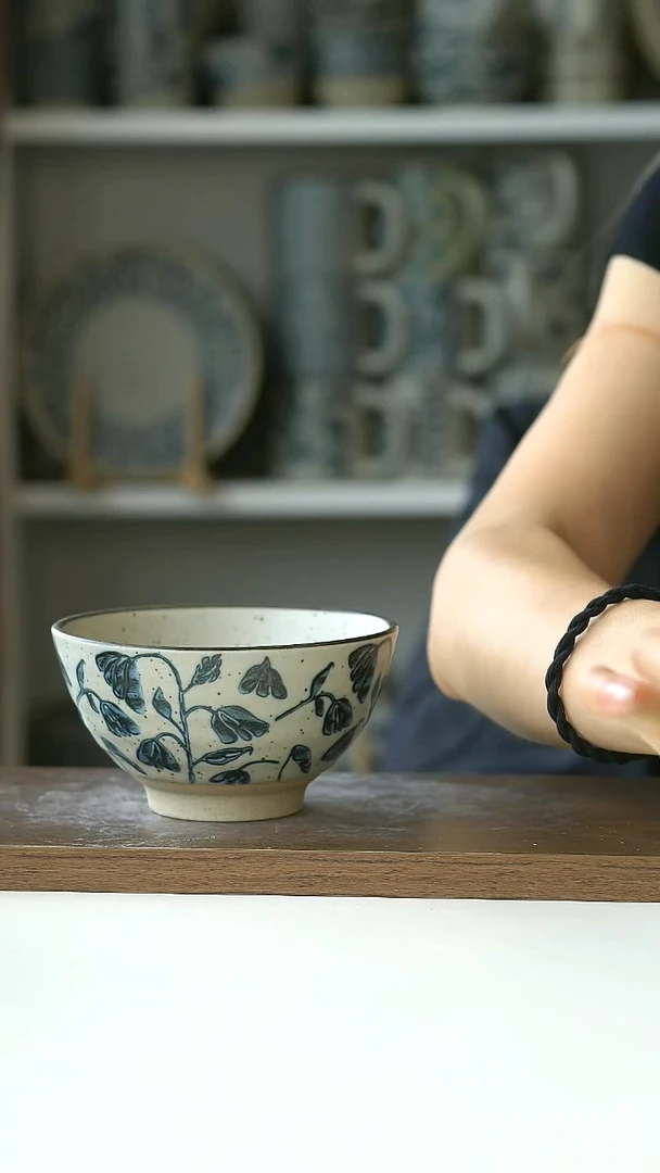 粗陶手绘铃兰花米饭碗12cm@4-2@