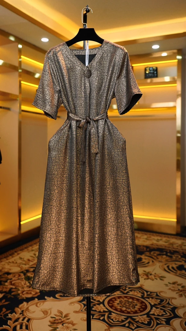 【运费补贴】1421-11金色高端国风龟裂纹传承气质连衣裙