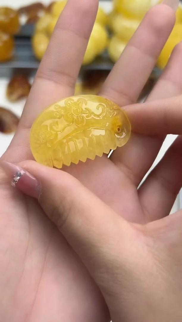 裸石琥珀未镶嵌天然琥珀蜜蜡吊坠