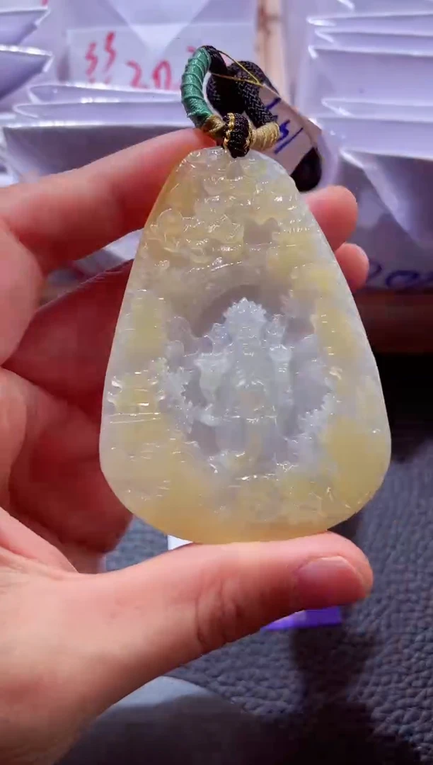 颈饰未镶嵌翡翠00002775