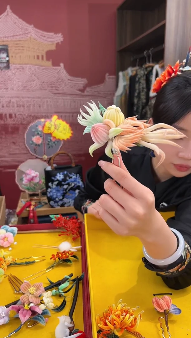 【闪购商品】刺绣非遗绒花（发饰）