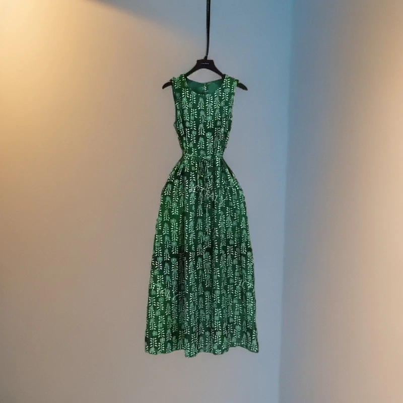 【向姐】新款气质法式收腰时尚减龄碎花连衣裙251549