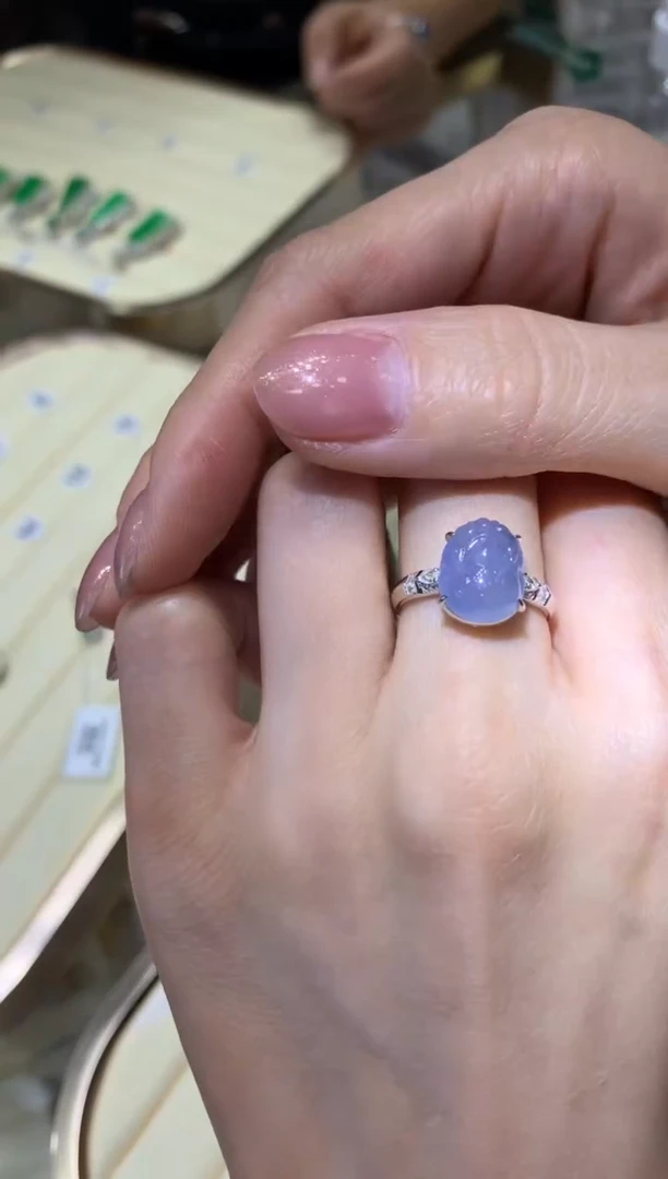 18K金镶嵌戒指翡翠|不退不换