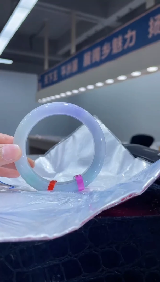 未镶嵌手镯翡翠2