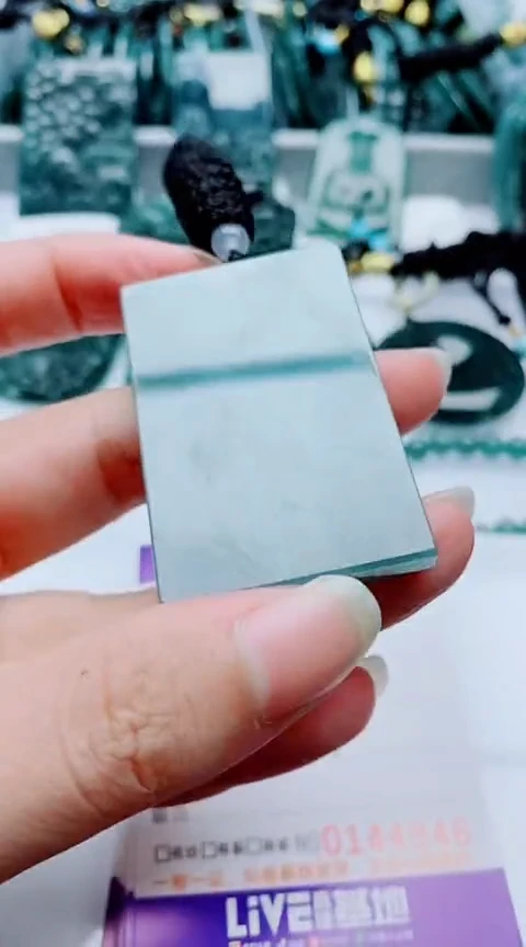 颈饰未镶嵌翡翠          多样性发其1一