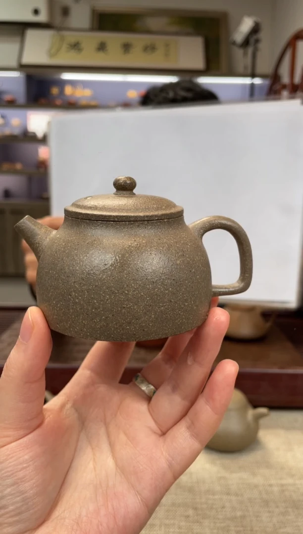 【闪购商品】紫砂茶壶粗砂青段  筑寂