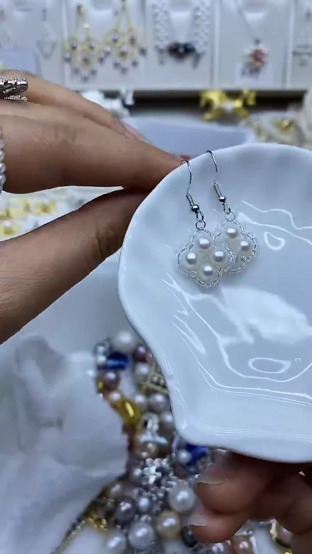 未镶嵌耳饰淡水珍珠耳钩多样性发其一