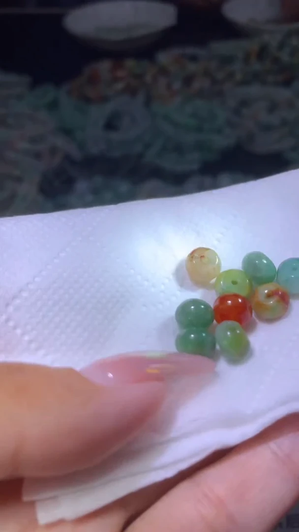 翡翠未镶嵌颈饰MXX023136
