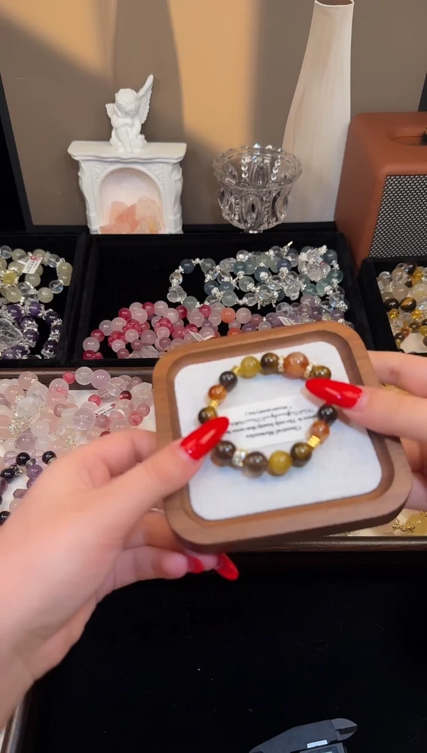 纯铜石英石天然原矿水晶