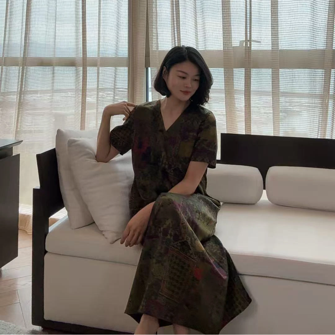 TANTAN  真丝香云纱印花绿色V领连衣裙1493