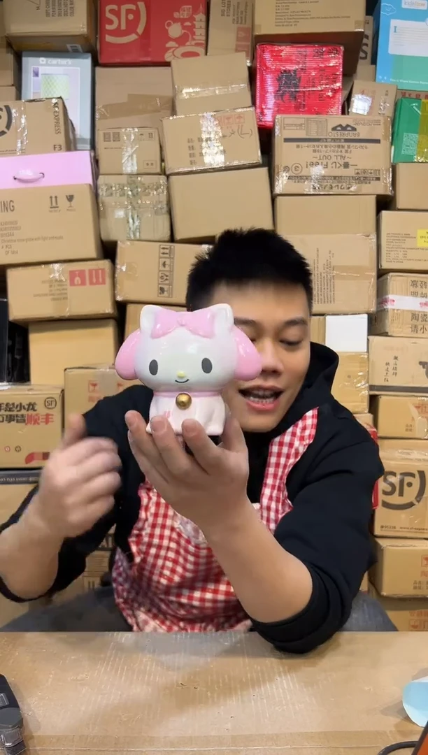 【闪购商品】杯美乐蒂蹲坐小钱罐