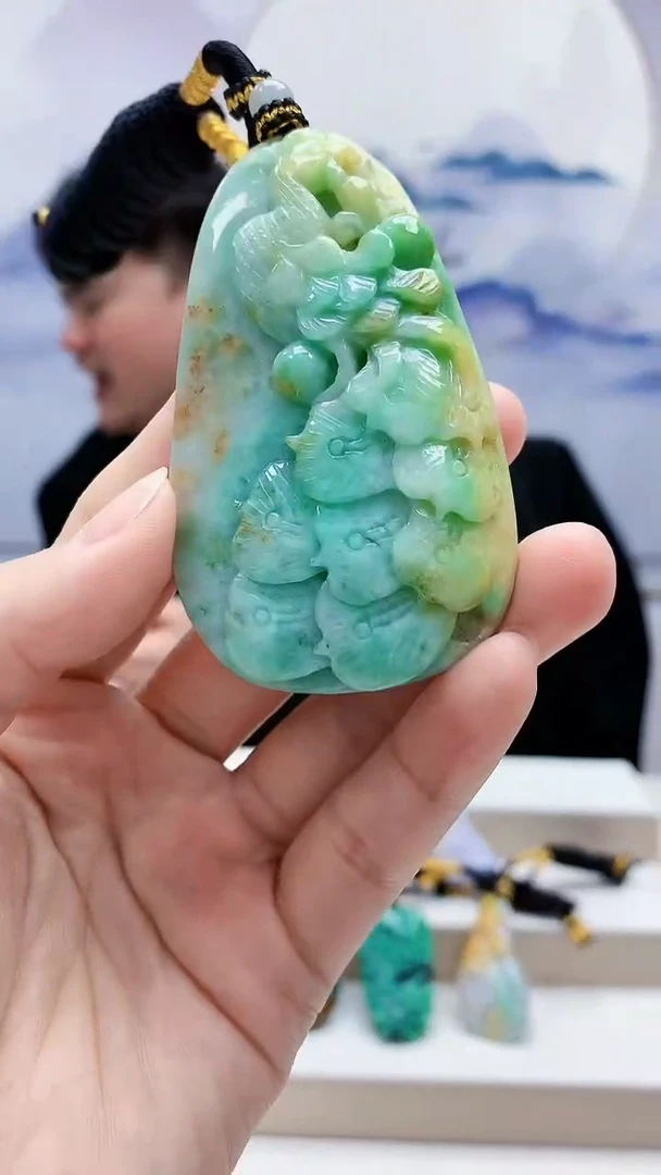 未镶嵌定制翡翠5060lr-毛货挂件62