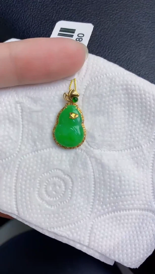 颈饰18K金镶嵌翡翠天然翡翠缅甸A货