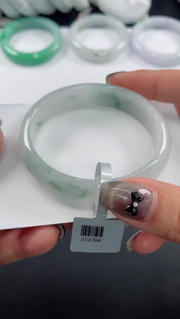 未镶嵌手镯翡翠基地发货H8362