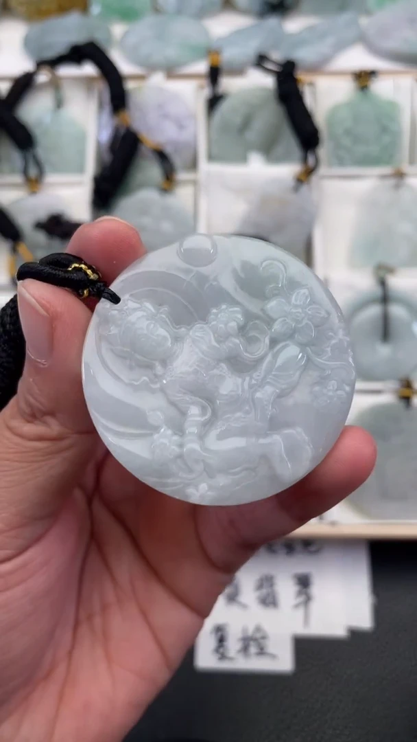 颈饰未镶嵌翡翠天然缅甸翡翠A货358