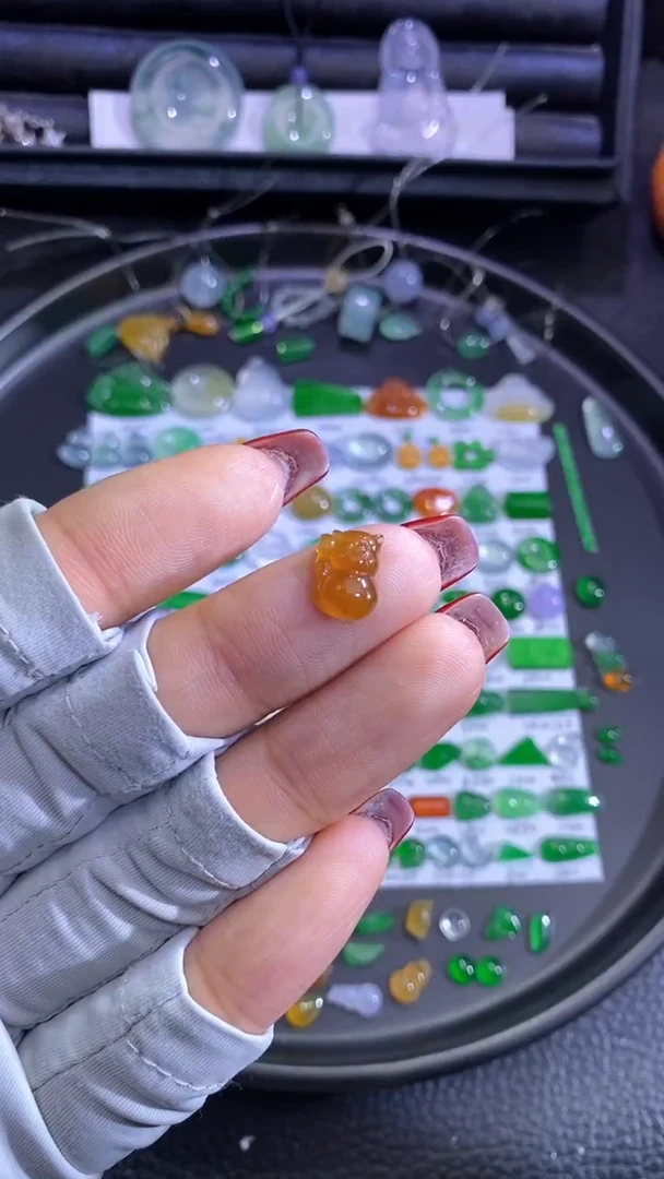 未镶嵌挂件翡翠猫