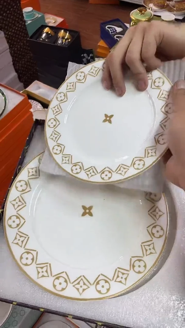 杯鸿辉家品牌瓷器，京东包邮！