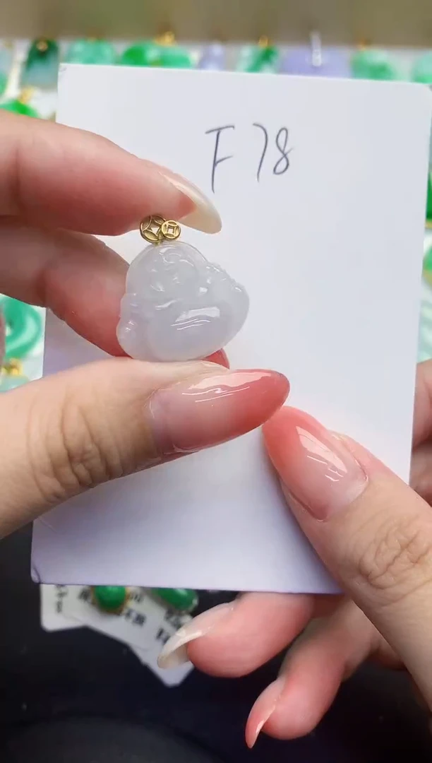 翡翠未镶嵌颈饰缅甸天然翡翠A货