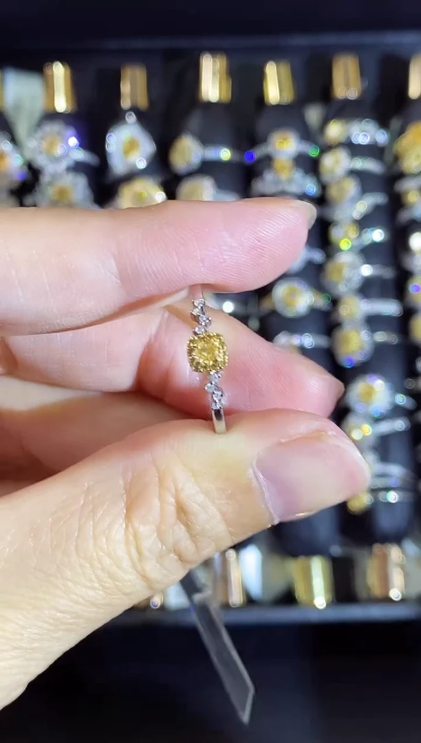 18K金镶嵌戒指钻石03