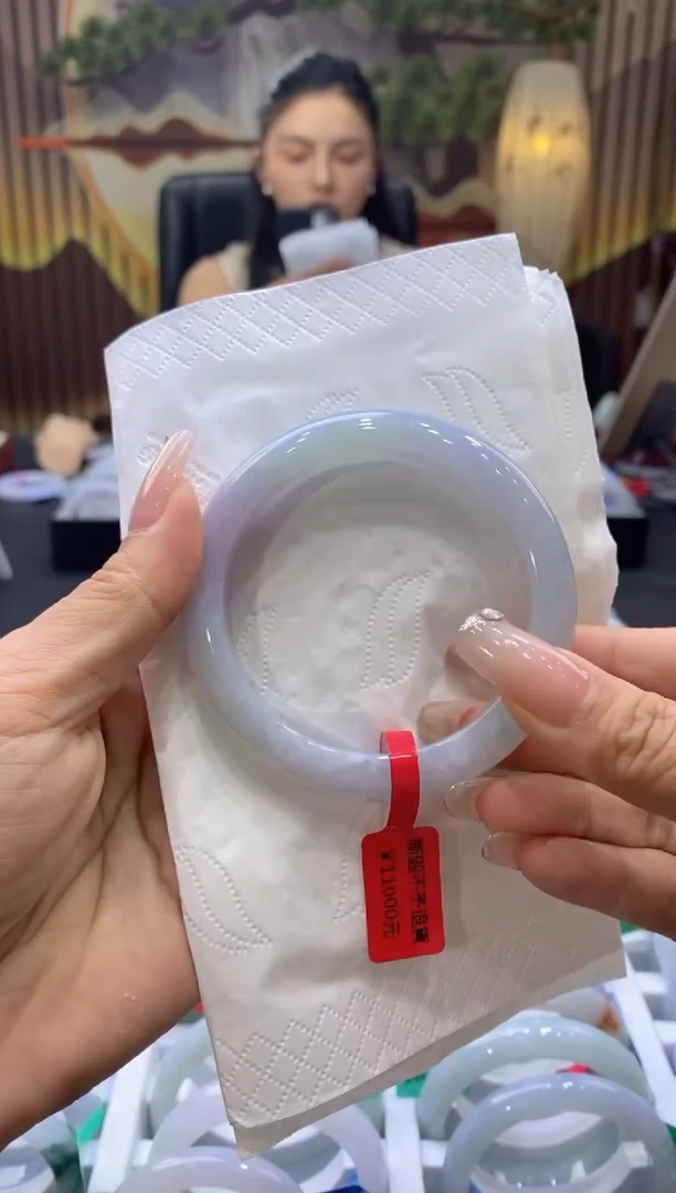 翡翠手镯未镶嵌000078