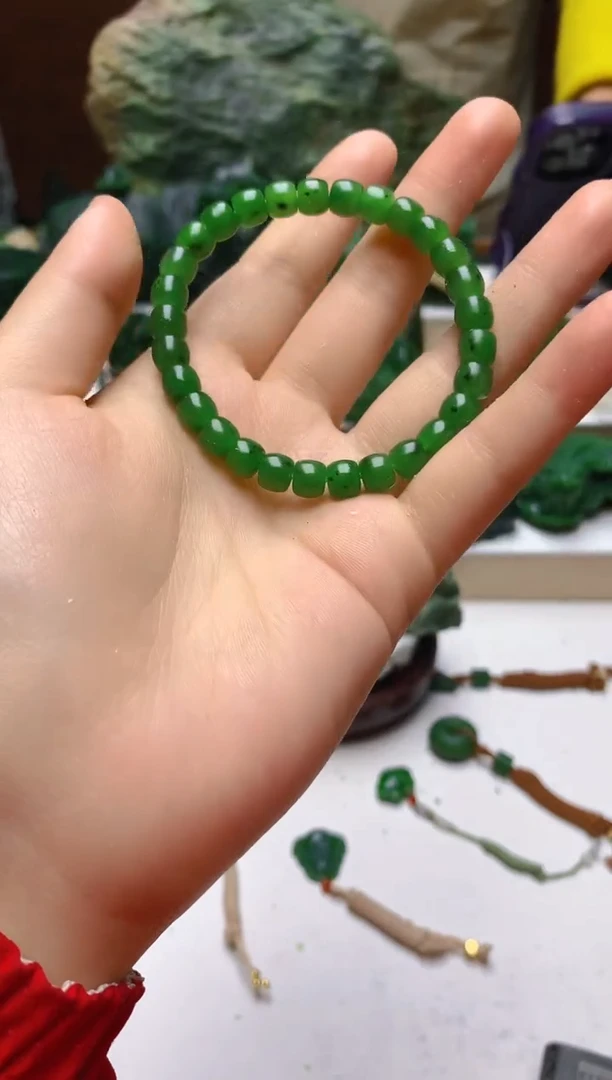 未镶嵌和田玉（碧玉）珠宝半成品1
