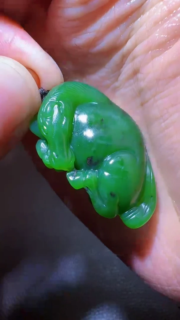 未镶嵌和田玉挂件和田玉