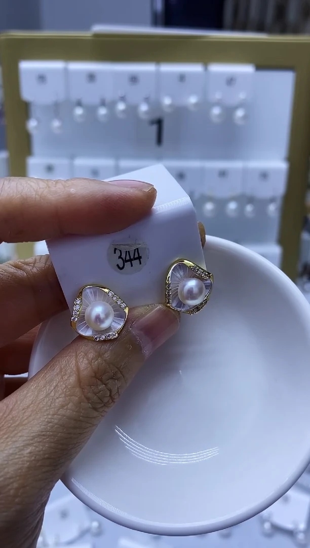 银S925镶嵌耳饰淡水珍珠344