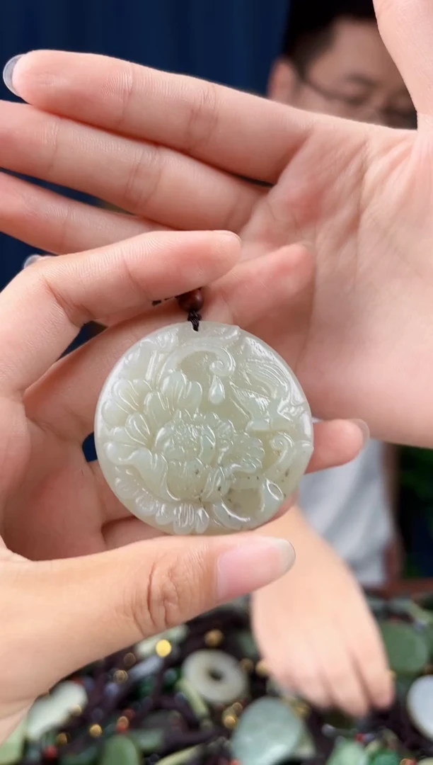 未镶嵌和田玉挂件拍一发一