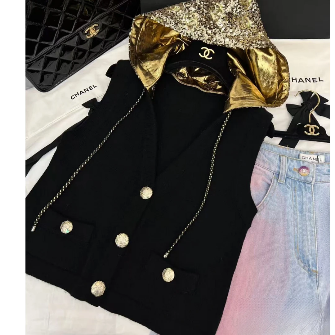 99新 Chanel/香奈儿 24C金色亮片带帽马甲38码