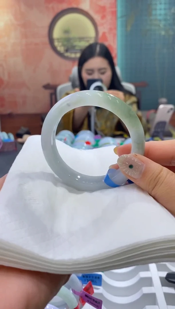 未镶嵌手镯翡翠多人00010795