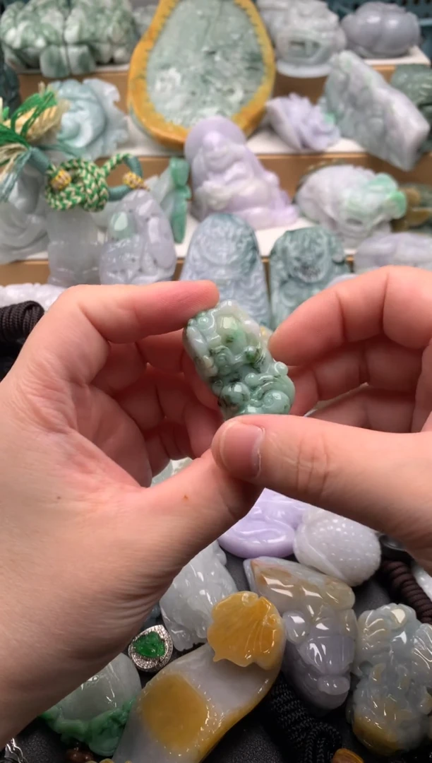 吊坠(不含链)未镶嵌翡翠1