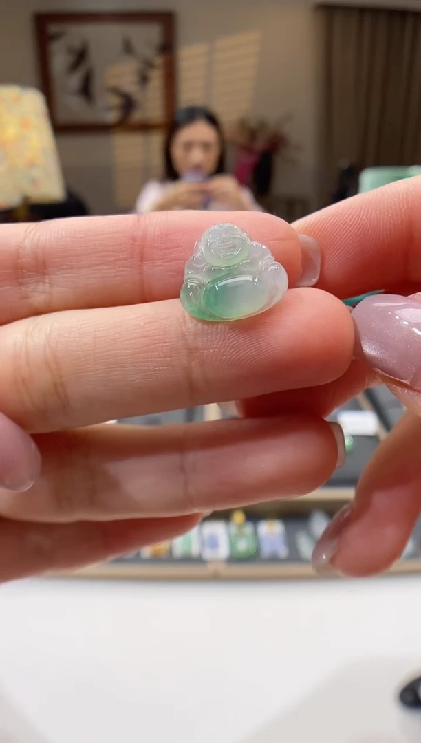 【闪购商品】翡翠颈饰未镶嵌佛公