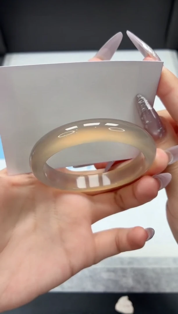 石英质玉手镯未镶嵌77/灰冰54.8