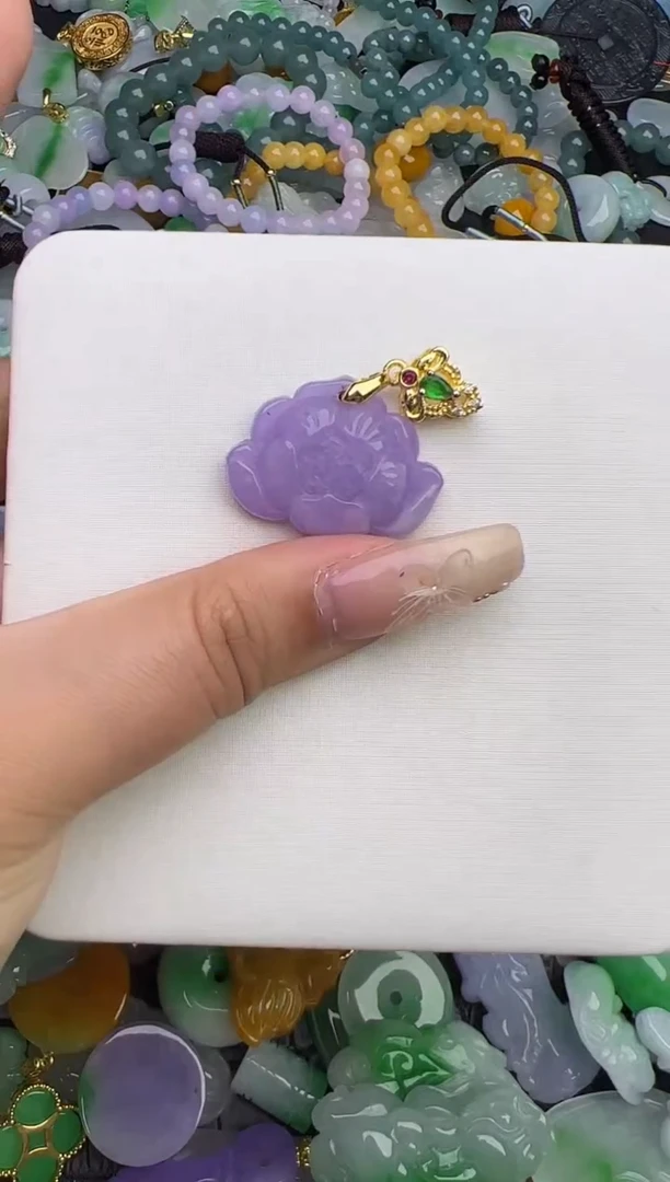 翡翠未镶嵌颈饰天然缅甸翡翠吊坠