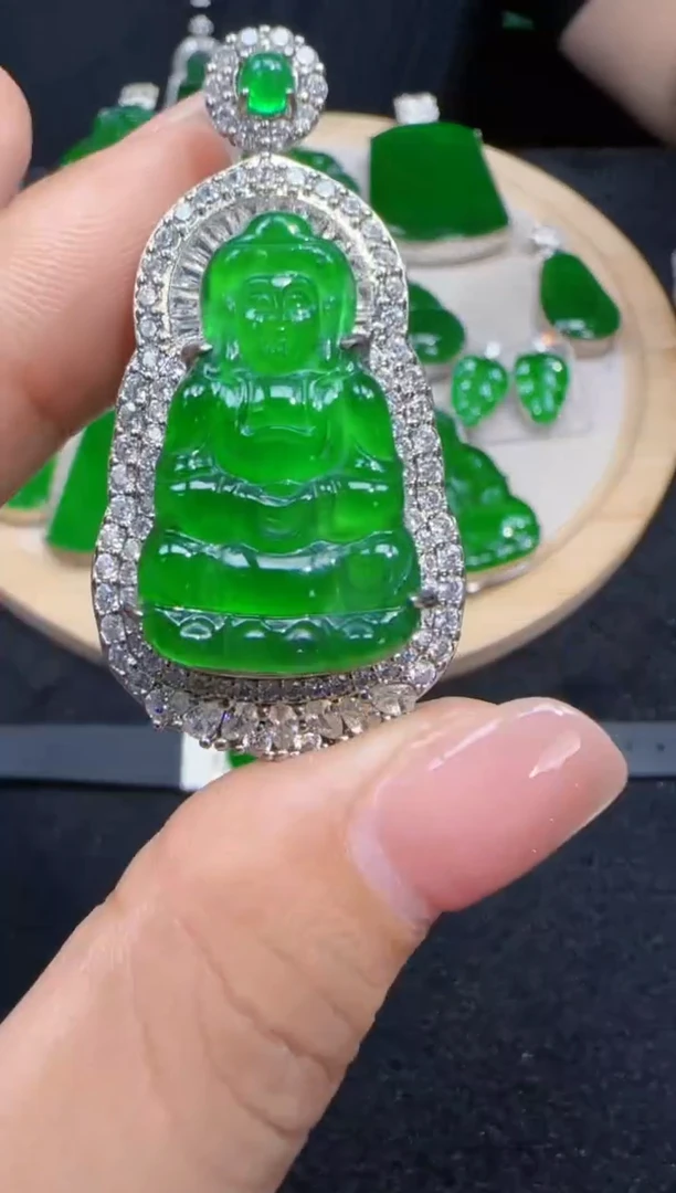 未镶嵌定制翡翠翡翠吊坠120