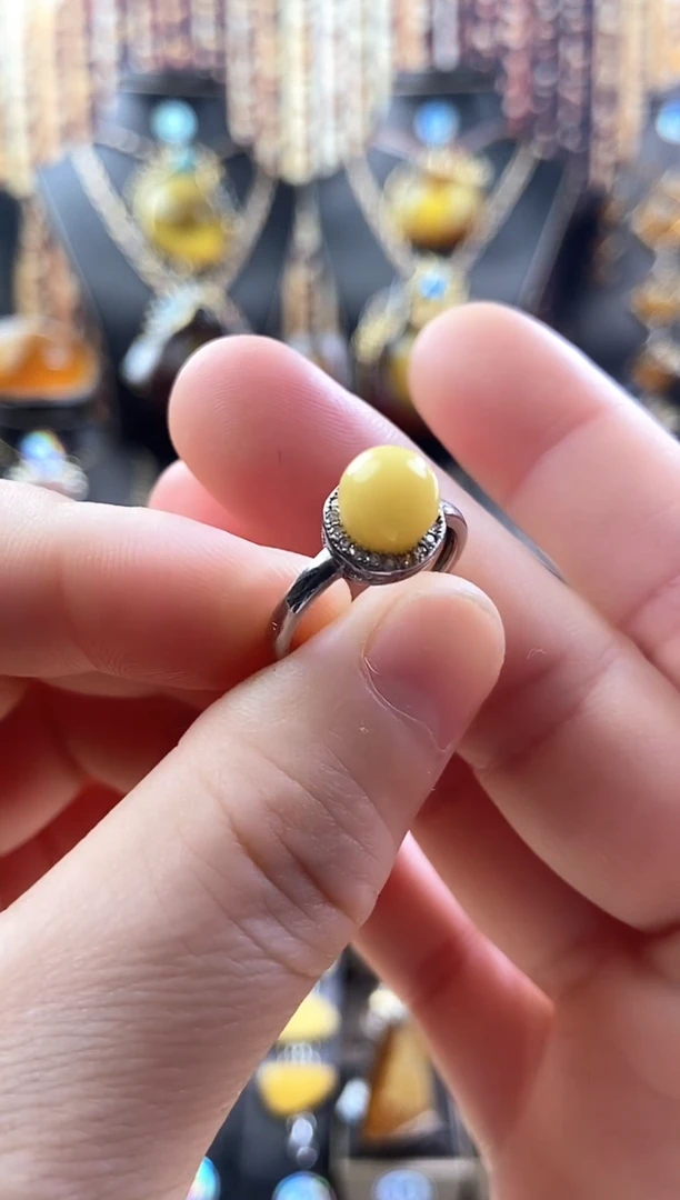 未镶嵌琥珀戒指戒指