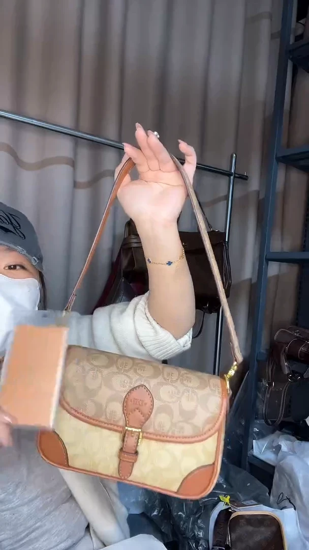 PU小金禧直播间福利。