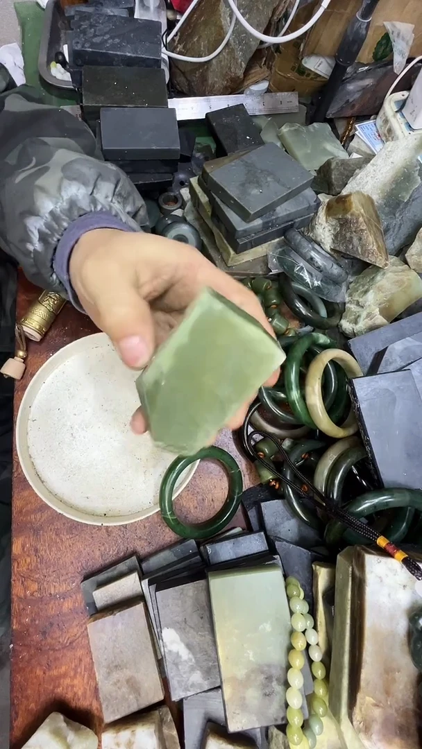 未镶嵌和田玉珠宝半成品1