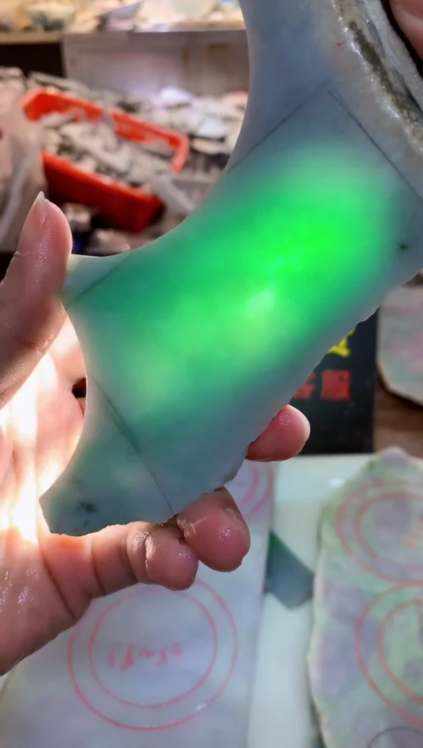 裸石翡翠0朗0翡翠珠宝695