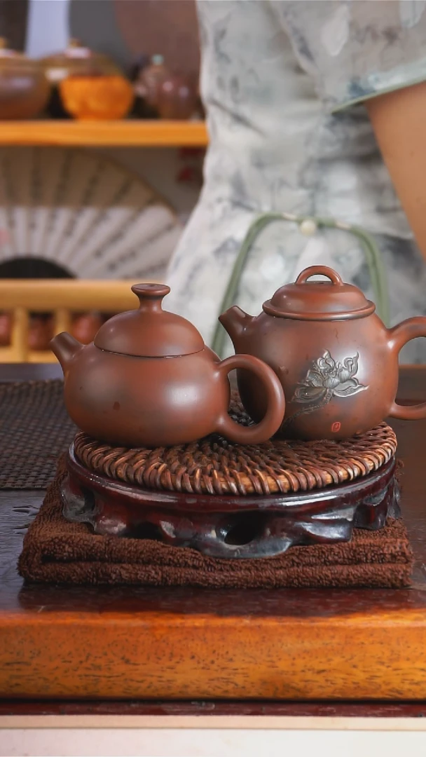 陶东****化两个小壶 无杯无盒