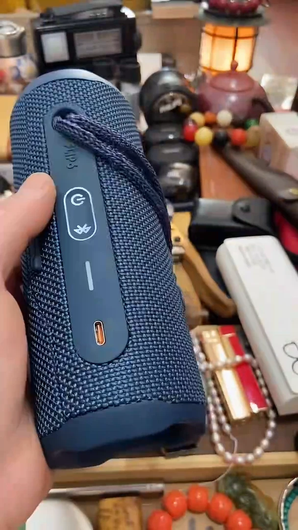 瓷片闪购商品  如图所示