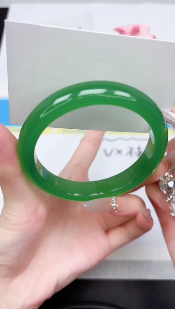 石英质玉手镯未镶嵌16-62.3