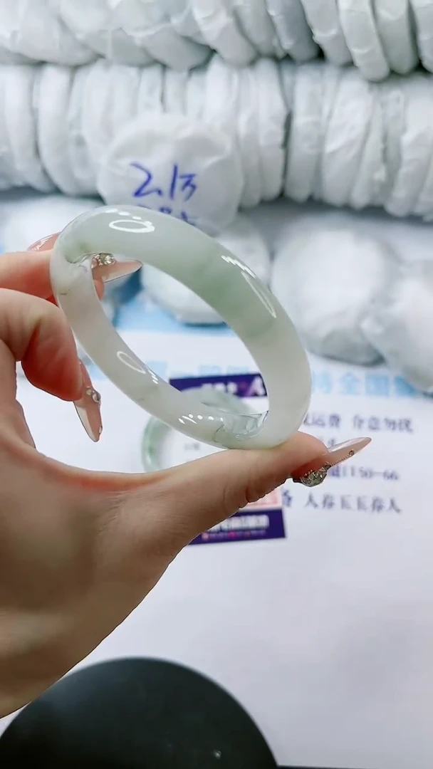【闪购商品】石英质玉手镯未镶嵌多样性发货V193