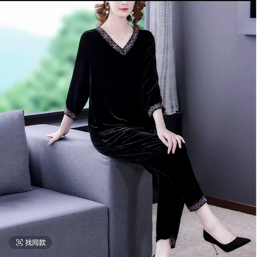 8383金丝绒套装女新款休闲时尚洋气质妈妈高端女人味两件套新仓库