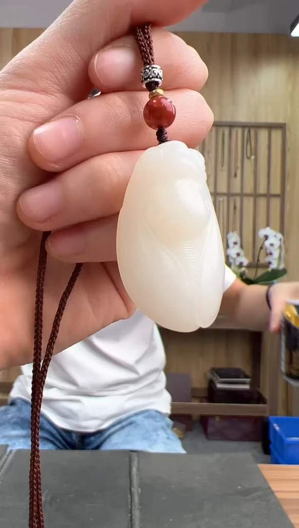 【闪购商品】和田玉颈饰银S925镶嵌和田玉山料一鸣惊人吊坠