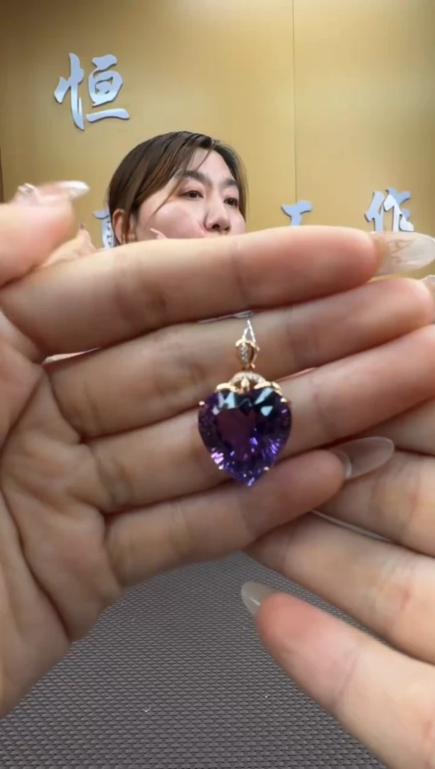 【闪购商品】水晶挂件18K金镶嵌挂件