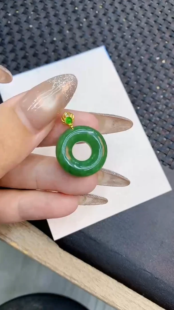 颈饰未镶嵌翡翠11