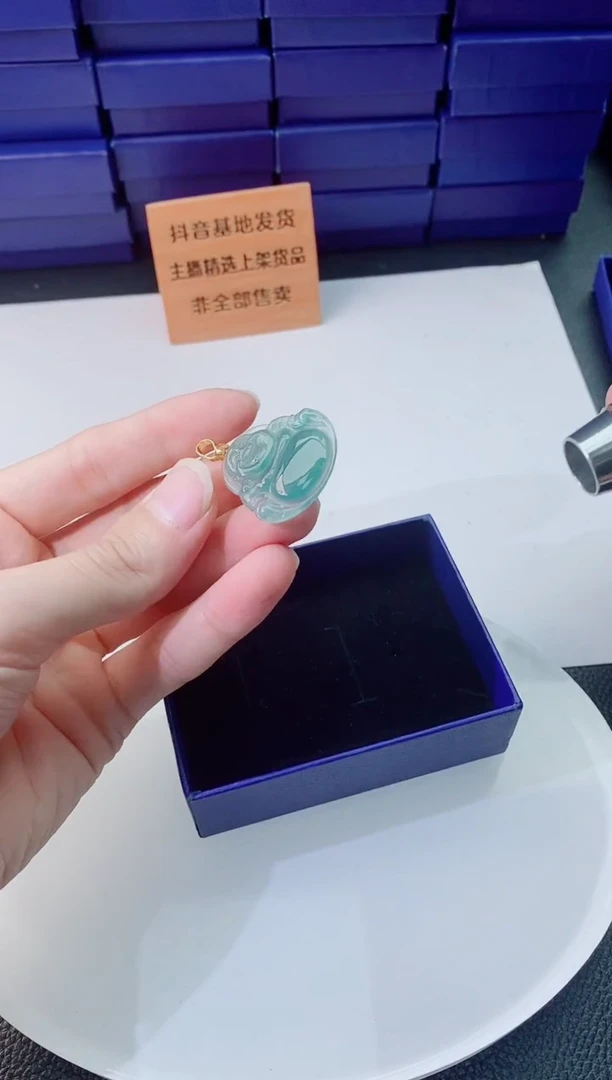 翡翠未镶嵌颈饰1111111111