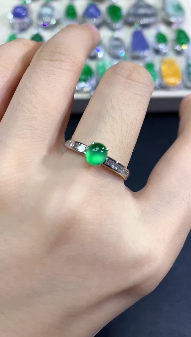 【闪购商品】翡翠戒指18K金镶嵌C18