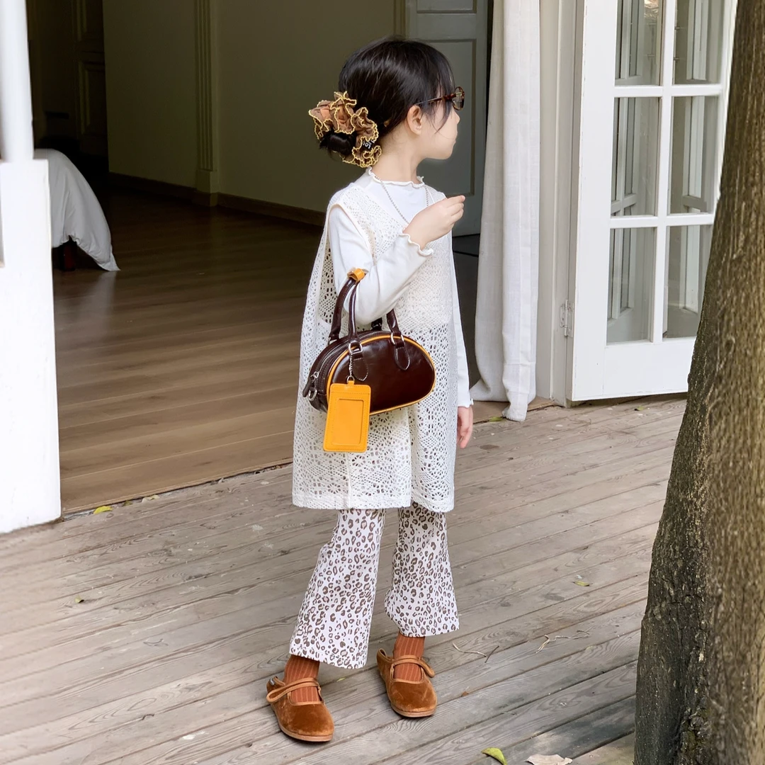 韩系女童秋季新款叠穿时髦蕾丝镂空连衣裙密边打底衫豹纹喇叭裤